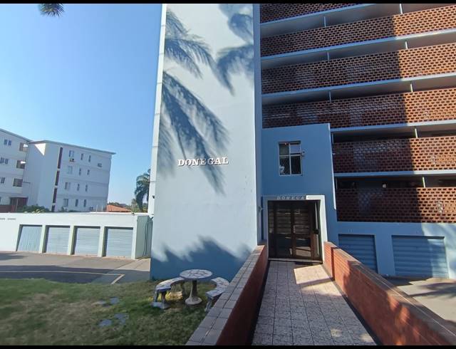 2.5 BEDROOM FLAT TO LET IN ESSENWOOD